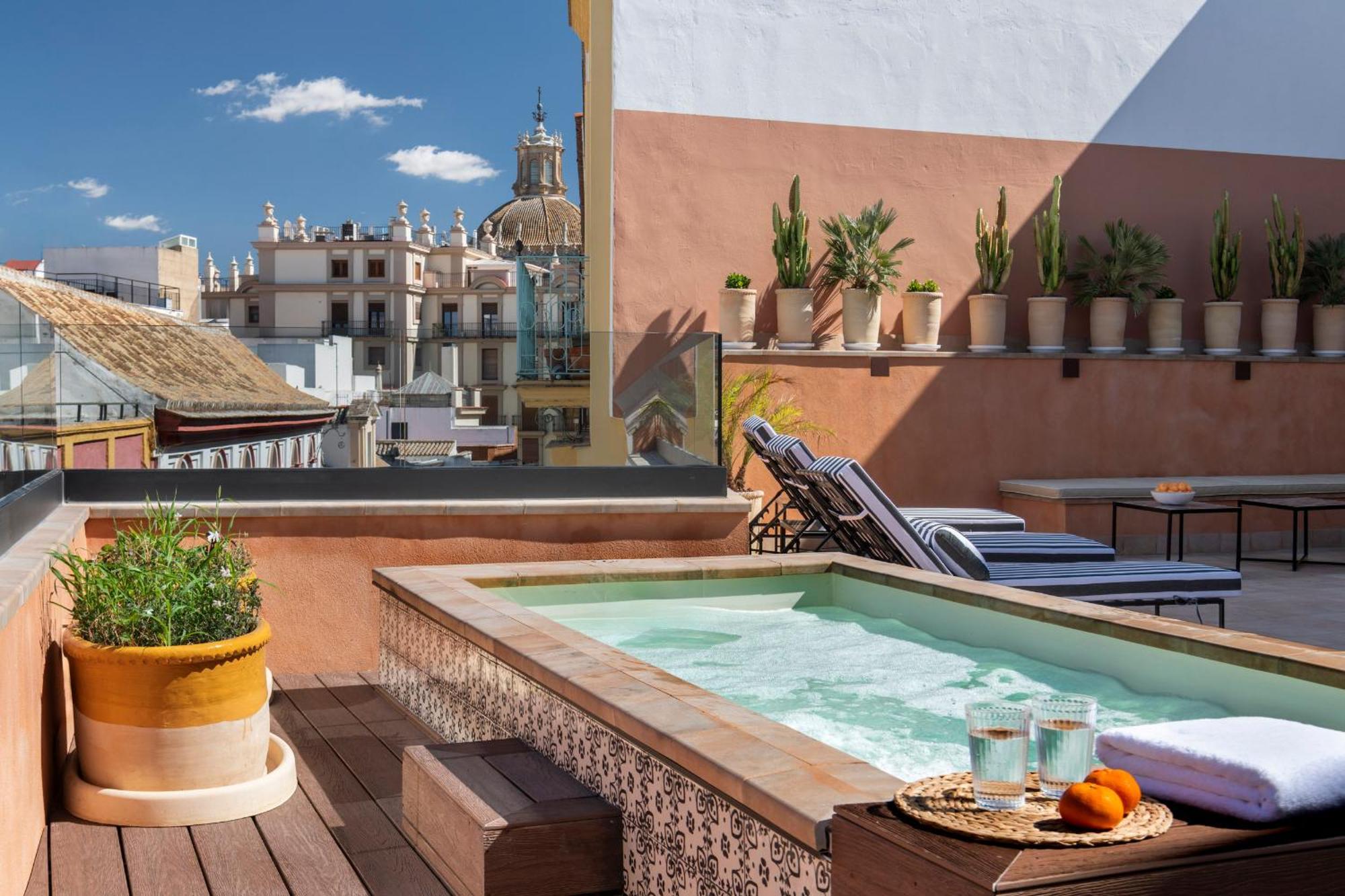 Casa Bedoya Suites & Colors By Magno Apartments Sevilla Dış mekan fotoğraf